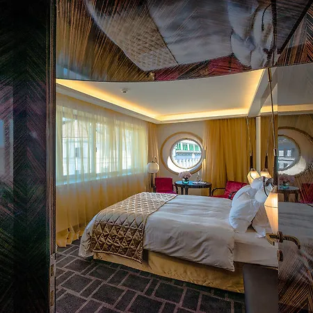 Lamée Hotel