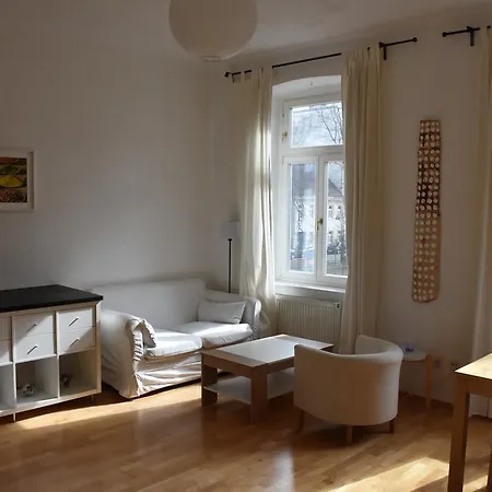 Living & Loving In Vienna