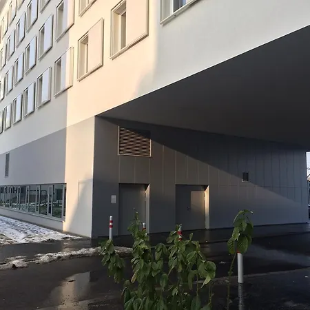 Hauptbahnhof 4 Apartment *
