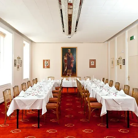 Hotel Regina 4*