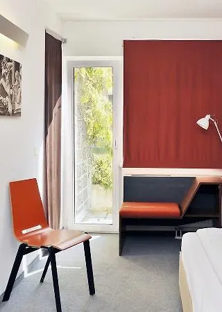 Gartenhotel Altmannsdorf Hotel 4*
