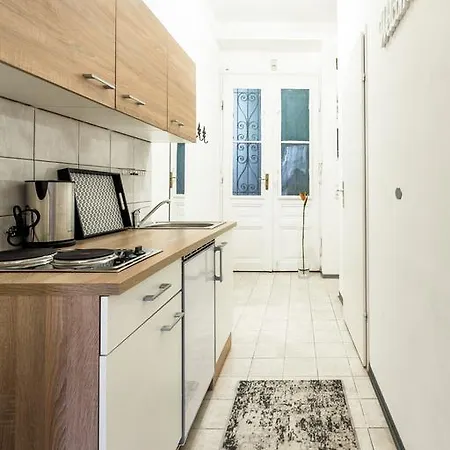 & Business 1140 Apartment *