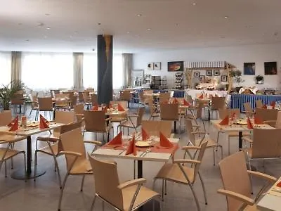Allyouneed Vienna4 3* Viena