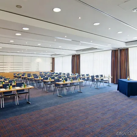 ホテル Hilton Garden South