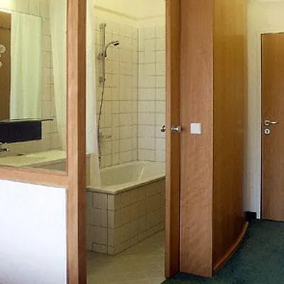 Hotel Gartenhotel Altmannsdorf 4*