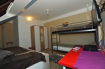 Prestige Schoenbrunn Bed and Breakfast