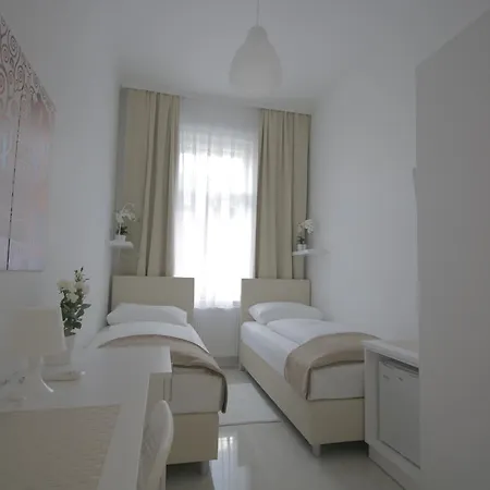 Vendégház Ch-hotel Luka Budget 2*
