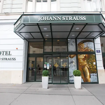 Johann Strauss Hotel 4*