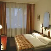 Bed & Breakfast Continental Hotel-pension