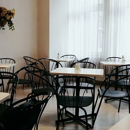Riess - Self Check-in Hotel 3*