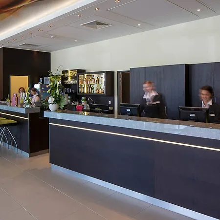 Hotell Austria Trend Doppio 4*