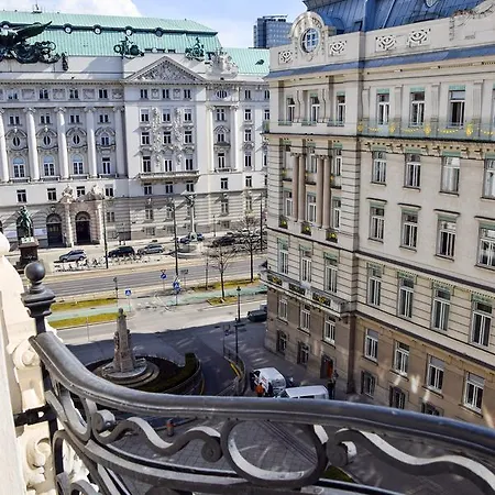 Riedl Hotel