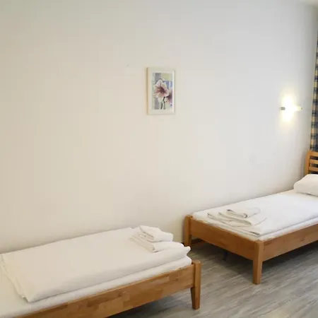 Cyrus B&B Viena