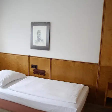 Hotel Ekazent Schoenbrunn