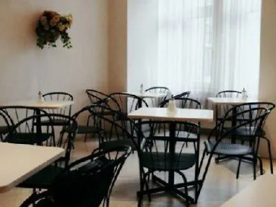 Riess - Self Check-in 3*