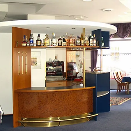 The Weekend 4*