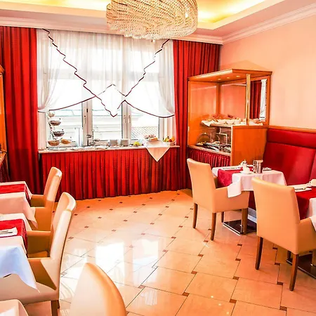 Hotel Corvinus - Newly Renovated 4*