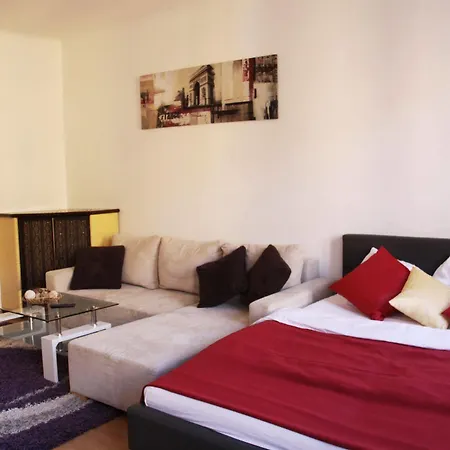 Dieselgasse Otel 2*