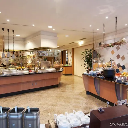 Hilton Garden South 4* Vienna