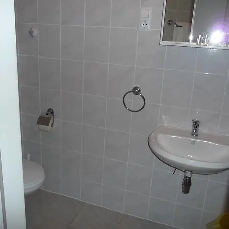 Marien-hof 3*