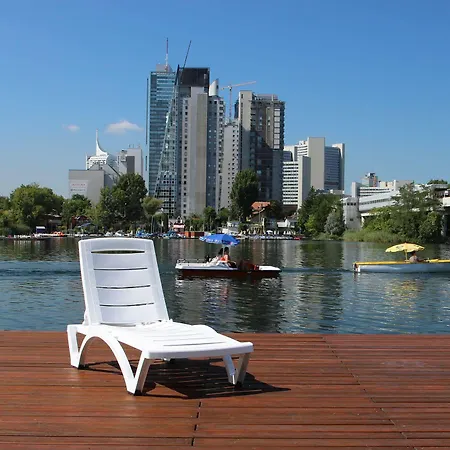 Strandhotel Alte Donau Vienna