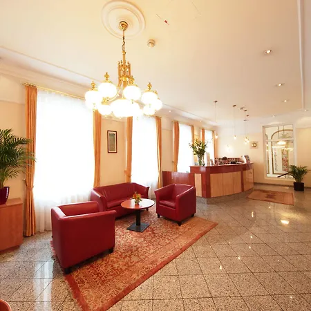 Drei Kronen Hotel 3*