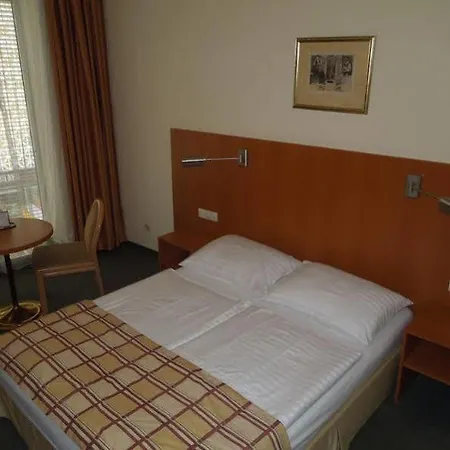 Continental Hotel-pension 4*