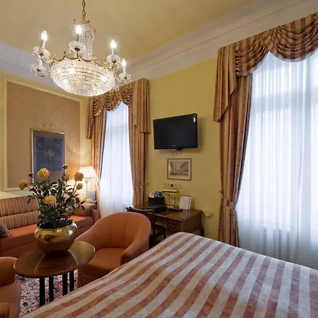 Arenberg Boutique Zentrum 4*