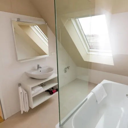 Smart Living - Wien Hauptbahnhof - Self Check-in 4*