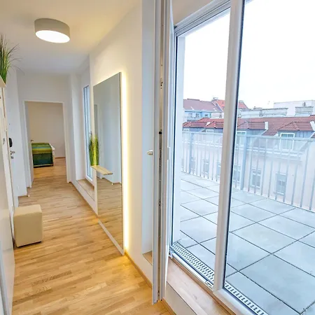Smart Living - Wien Hauptbahnhof - Self Check-in Vienna