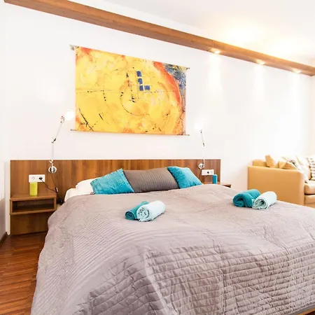 Apartment Checkvienna - Premium Vienna