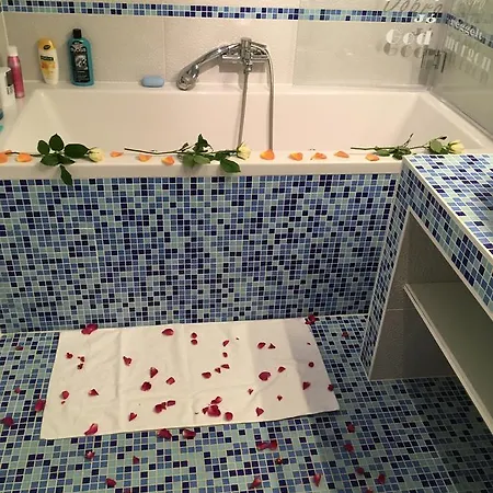 Ch-hotel Luka بيت ضيافة 2*