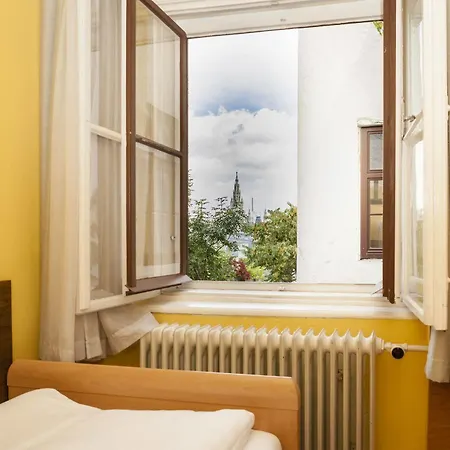 Lehrerhaus 2* Wenen