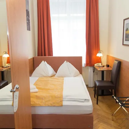 Hotel Lehrerhaus 2*
