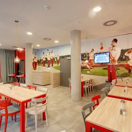 Meininger Downtown Franz Hotel Viena