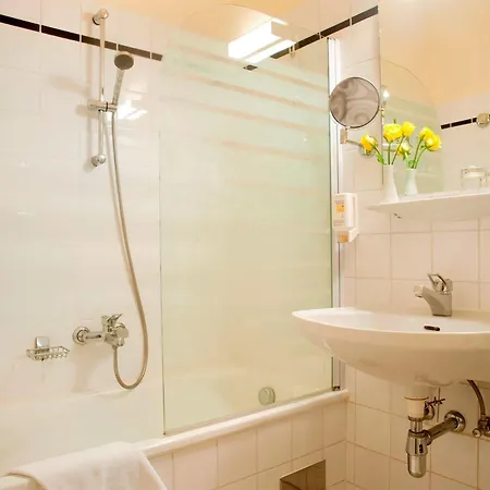 Graf Stadion Hotel Vienne