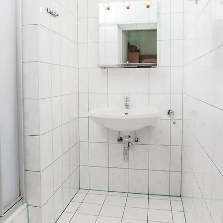 Huetteldorf Hostel Vienna