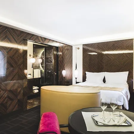 Lamée Hotel