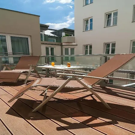 Hotel Fortyplusone - Newly Renovated! Wenen