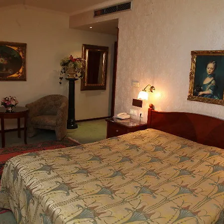 Hotel Am Schubertring 4*