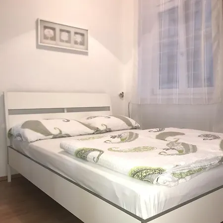 - Schottenfeldgasse Apartment Vienna