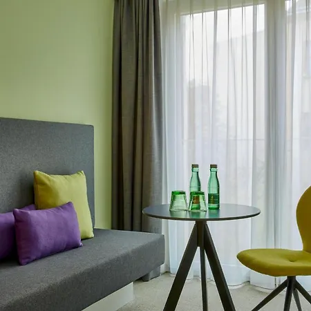 H+ Hotel
