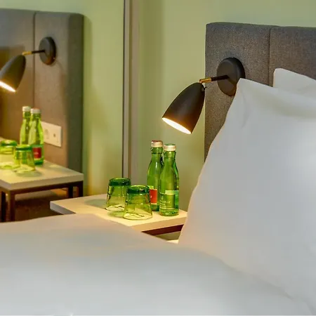 Hotel H+ 4*