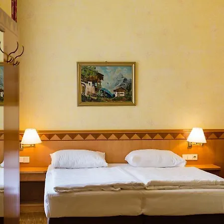 Post Hotel