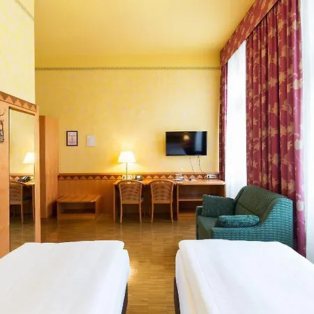 Post Hotel