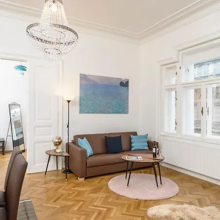 Apartment Senator Stephansplatz By Ichbucheat Wien