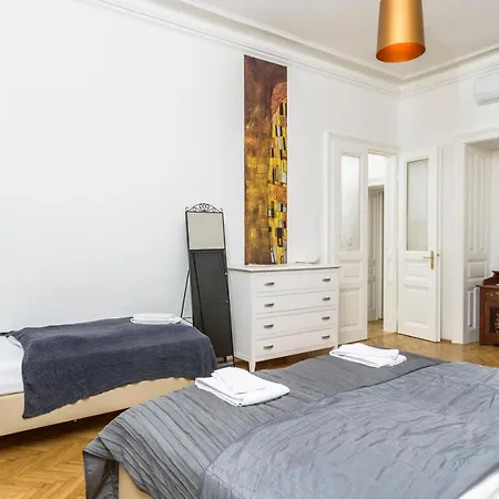 Apartment Senator Stephansplatz By Ichbucheat Wien