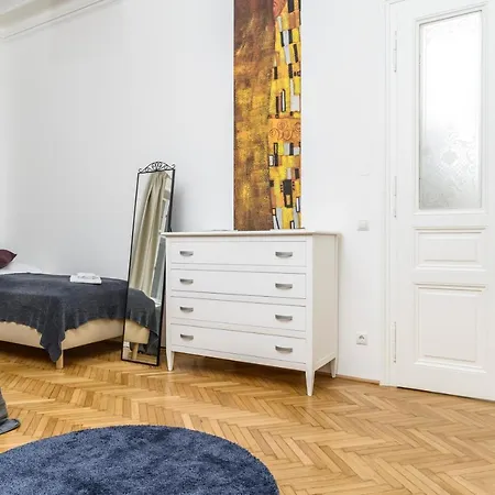 Apartment Senator Stephansplatz By Ichbucheat