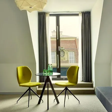 Hotel H+ 4*