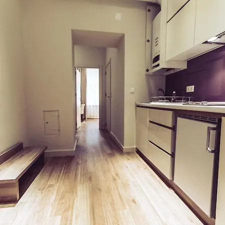 Aurellia Apartment